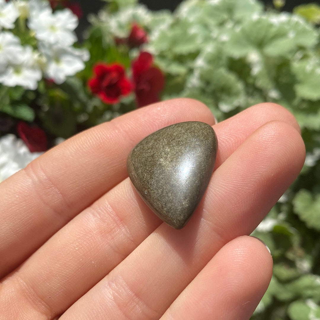 Shinie Obsidian Cabochon