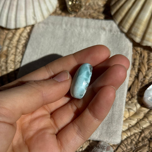 Larimar Cabochon ~ BC40