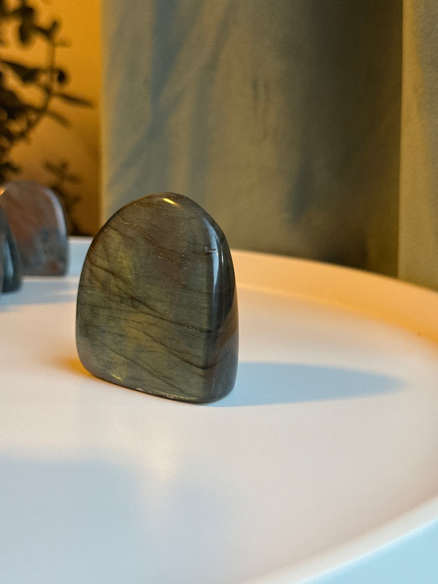 Labradorit freiform ~ H33