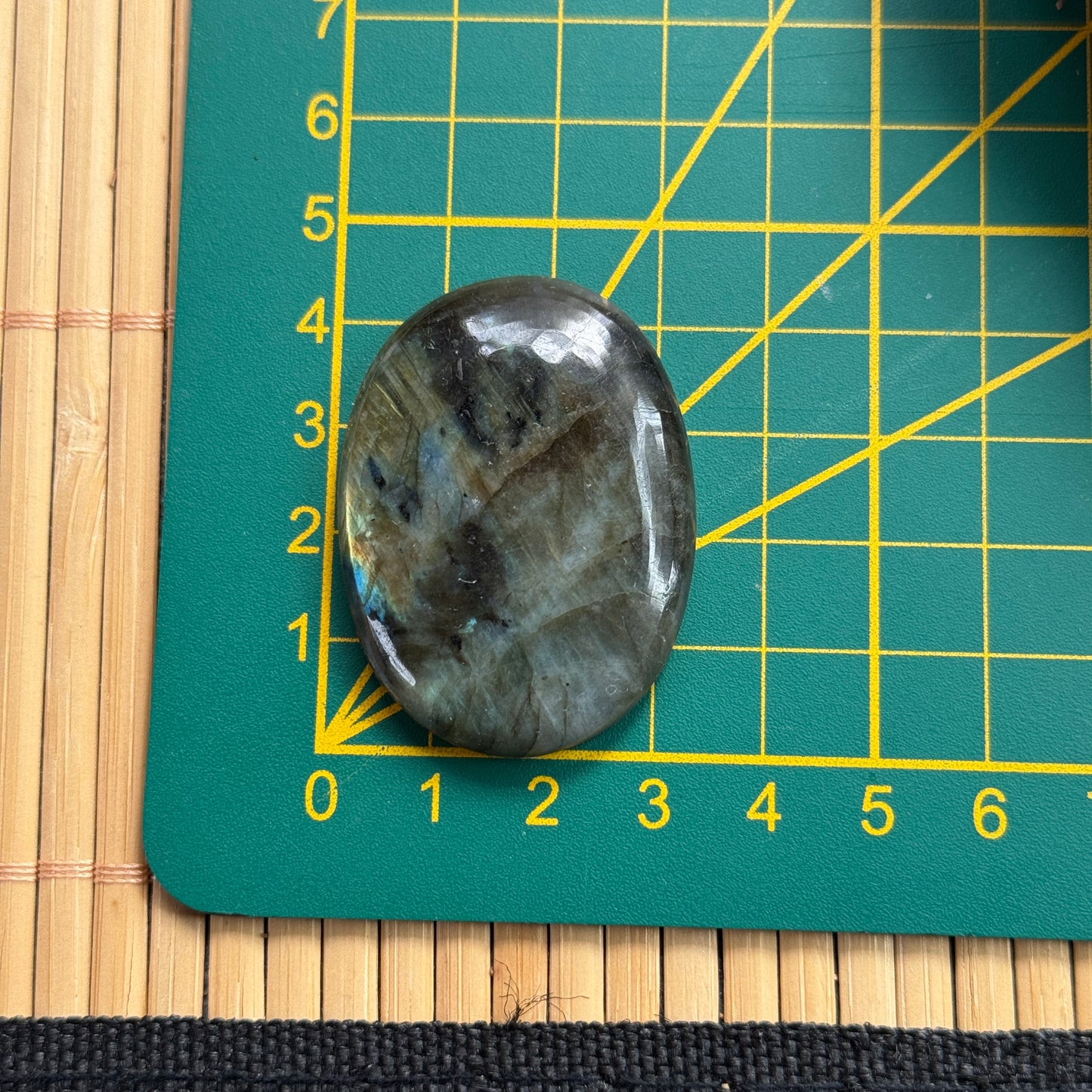 Labradorit Cabochon ~ 14FB