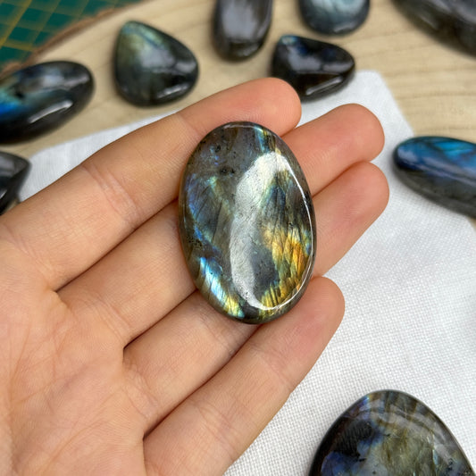 Labradorit Cabochon ~ 9FB