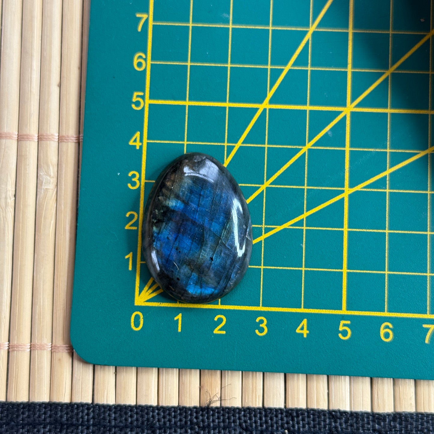 Labradorit Cabochon ~ 9FL