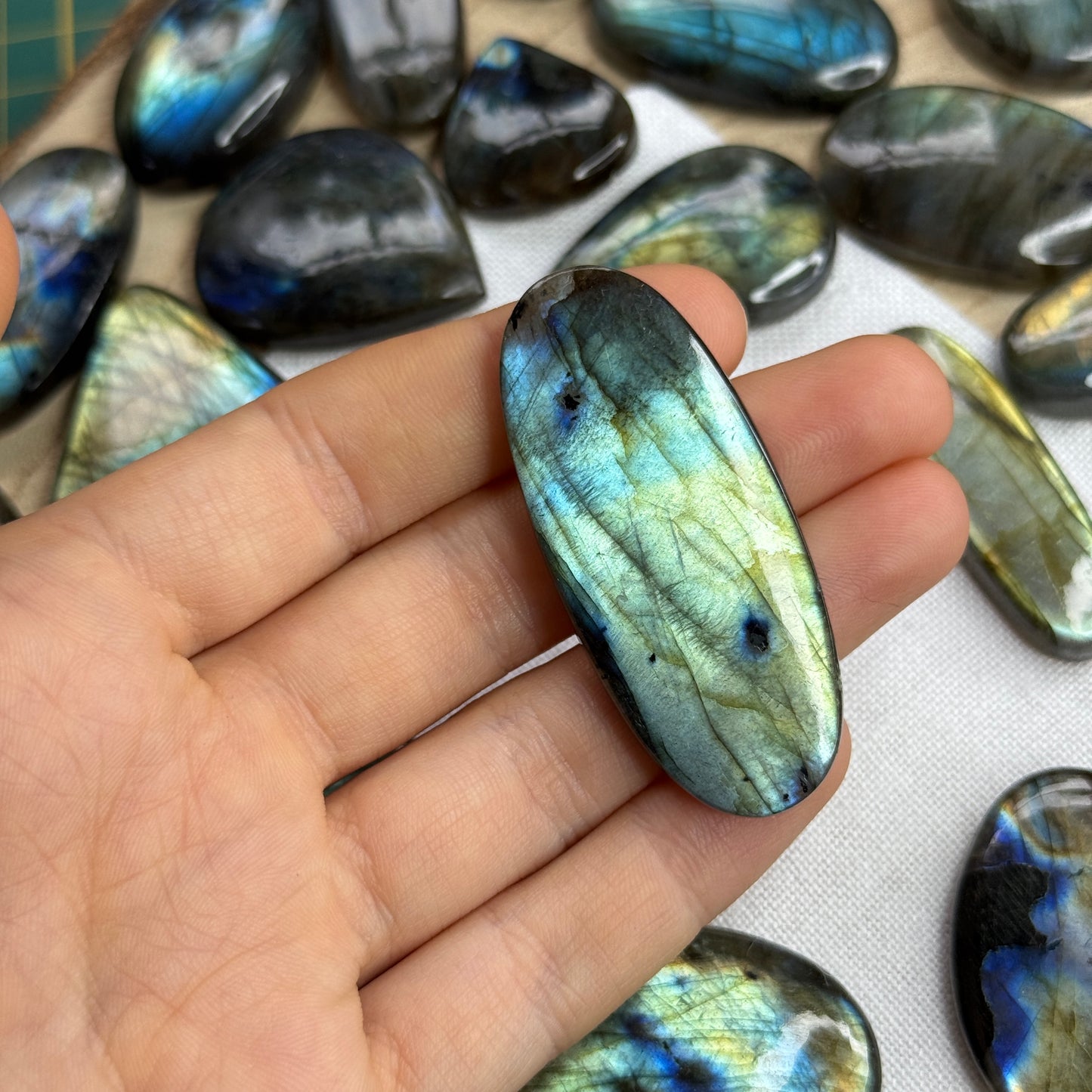 Labradorit Cabochon ~ 11Fi