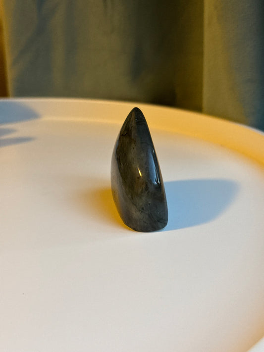 Labradorit freiform ~ H25