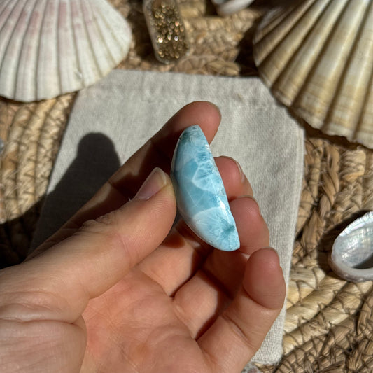 Larimar Cabochon ~ BH85