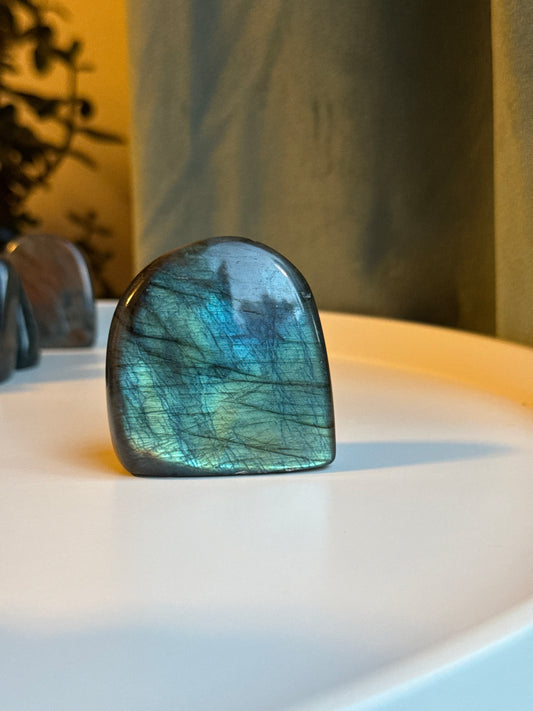 Labradorit freiform ~ H33