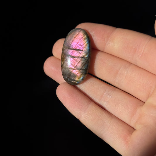 Lila Labradorit Cabochon ~ 14ZE