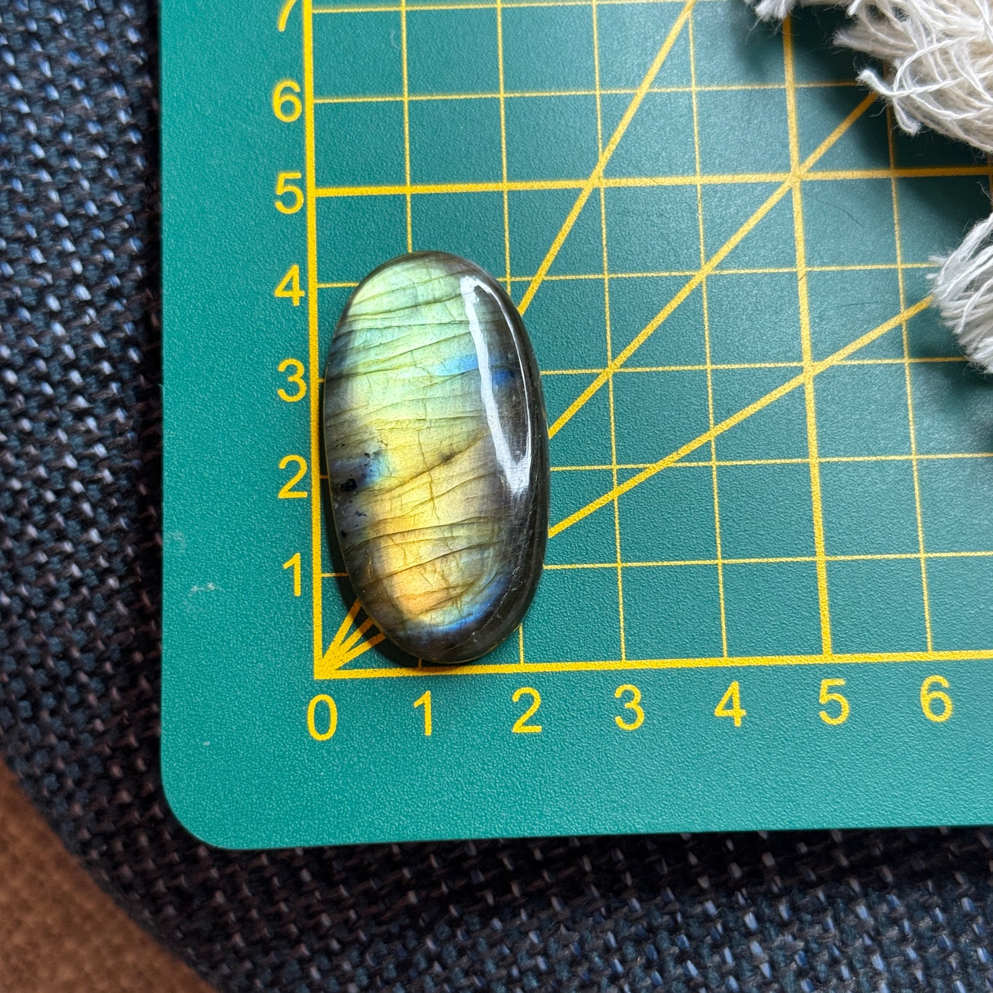 Labradorit Cabochon ~ 8Fi