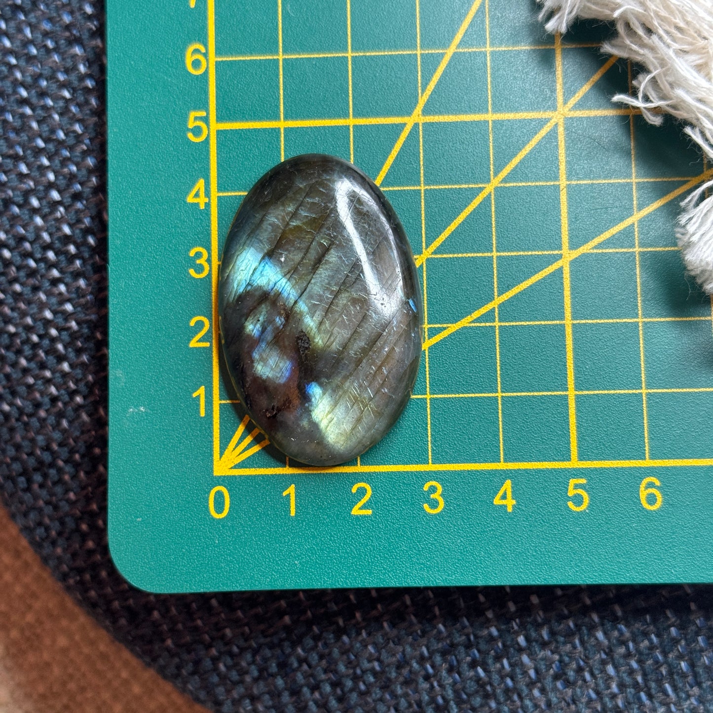 Labradorit Cabochon ~ 12FE