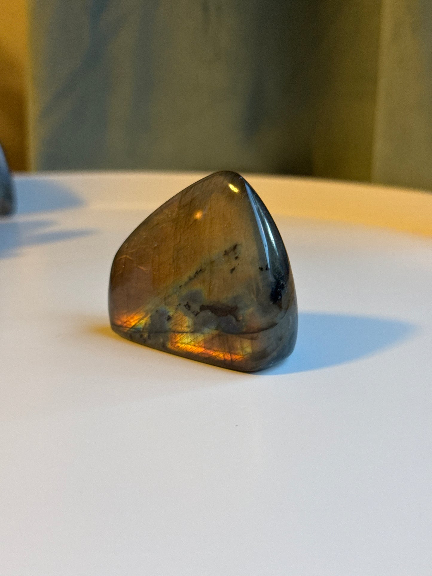 Labradorit freiform ~ H25