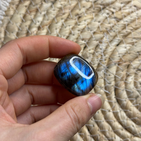 Labradorit Cabochon ~ 7FA