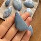 Blauer Opal Cabochon ~ AK