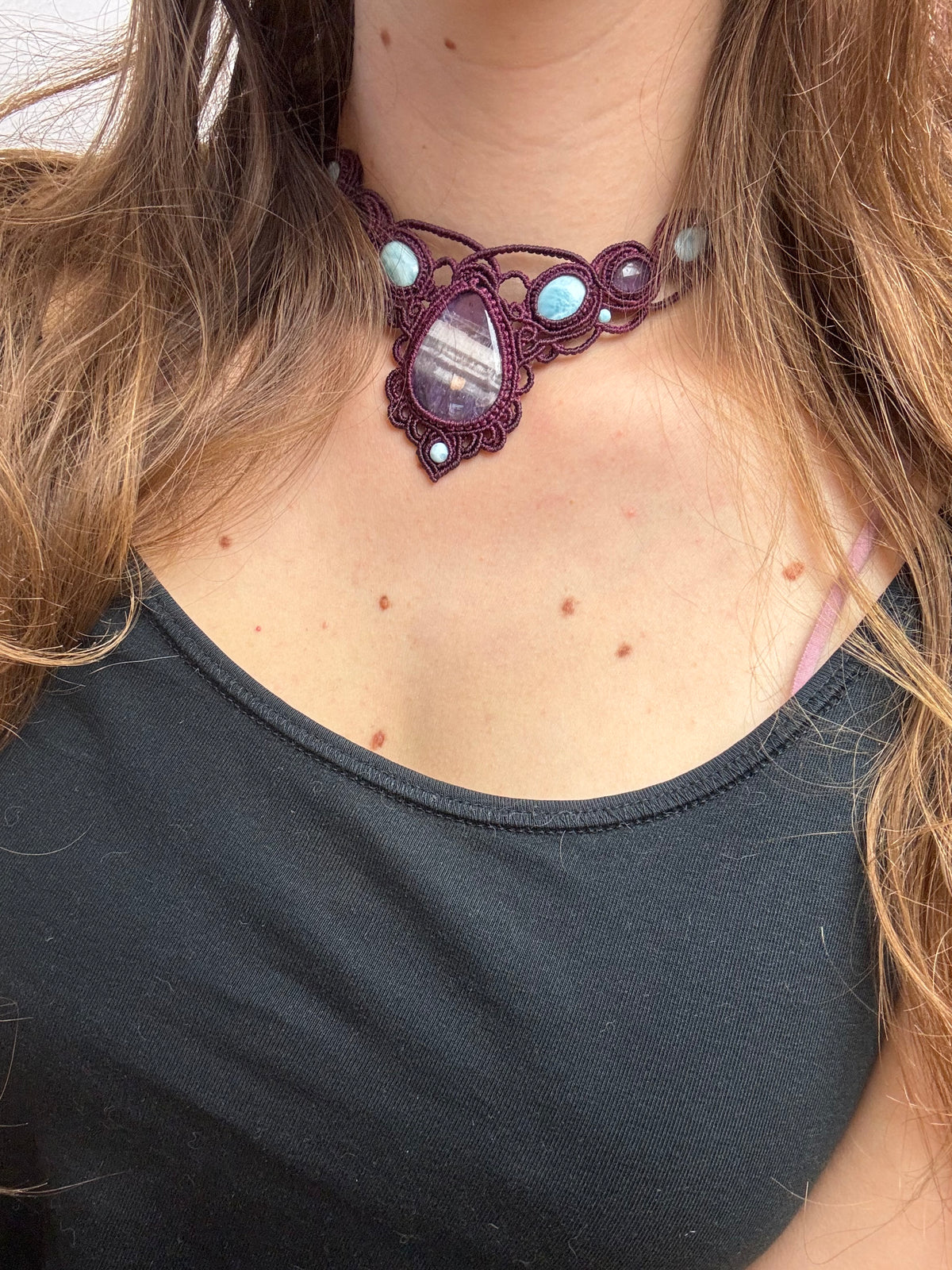 Amethyst & Larimar Makramee Collier
