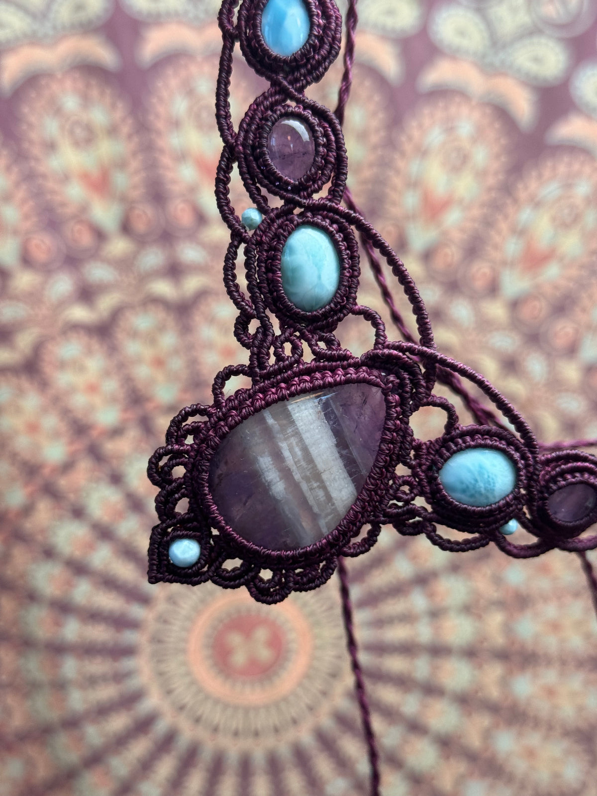 Amethyst & Larimar Makramee Collier