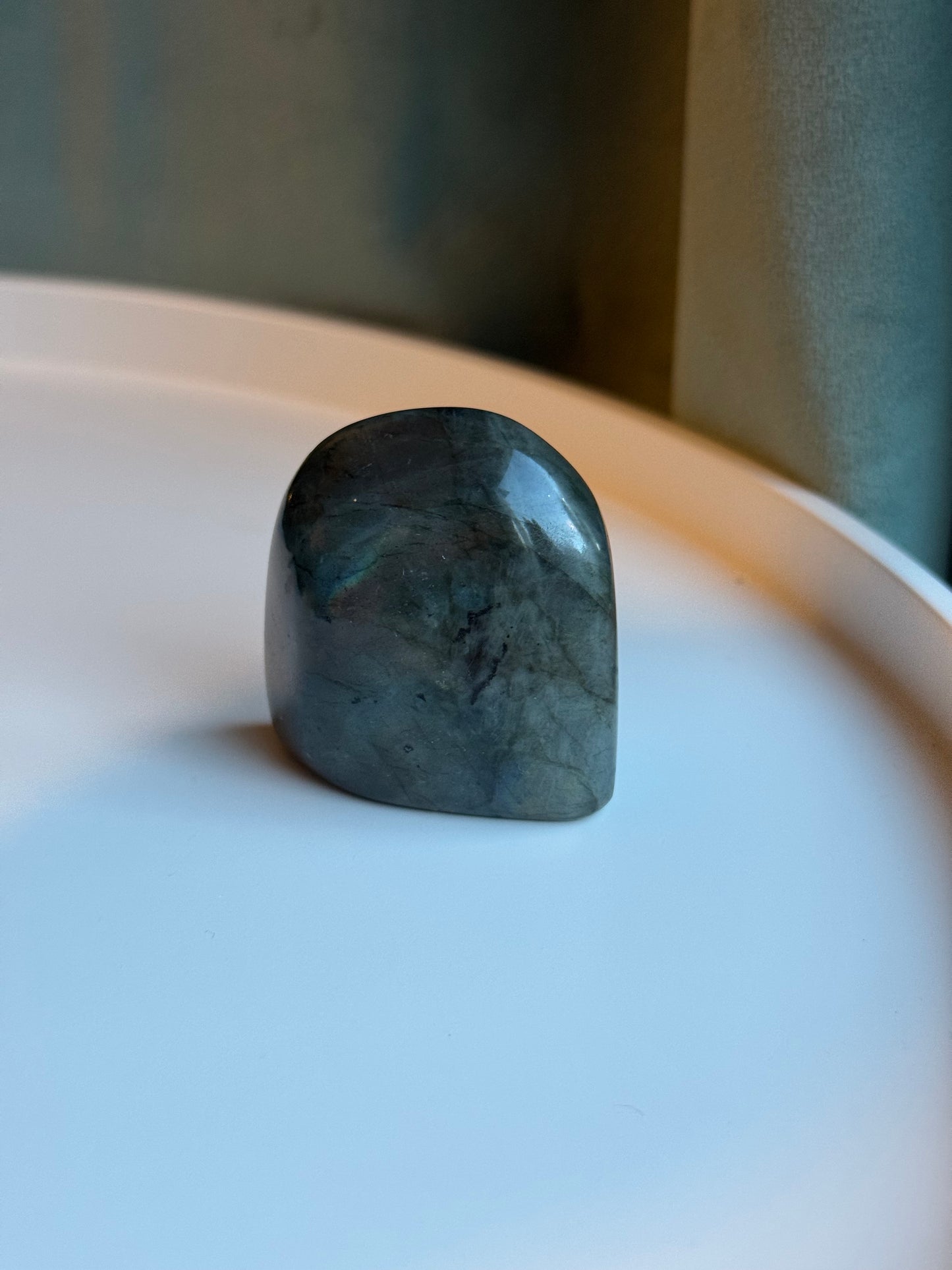 Labradorit freiform ~ G24