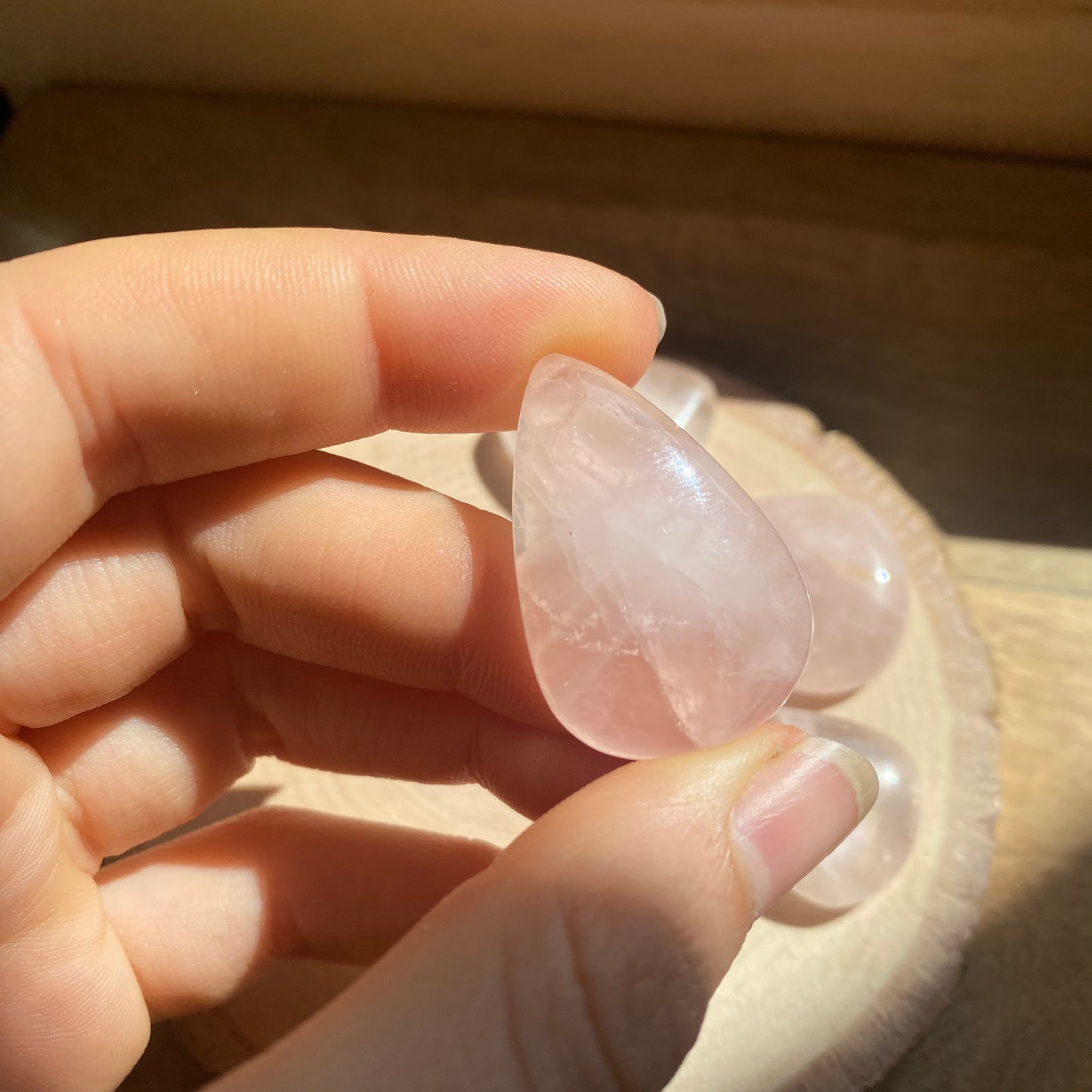 Rosenquarz Cabochon ~ R8