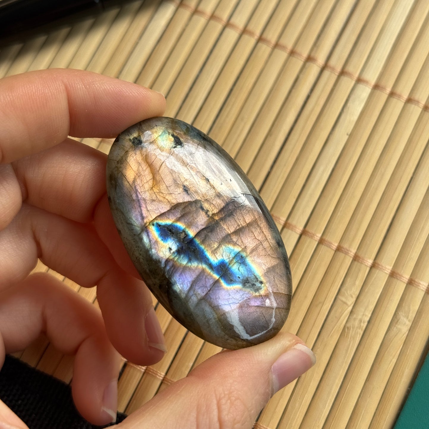 Labradorit Cabochon ~ 18FA