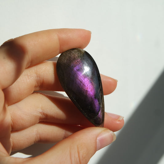 Lila Labradorit Cabochon ~ 21XC