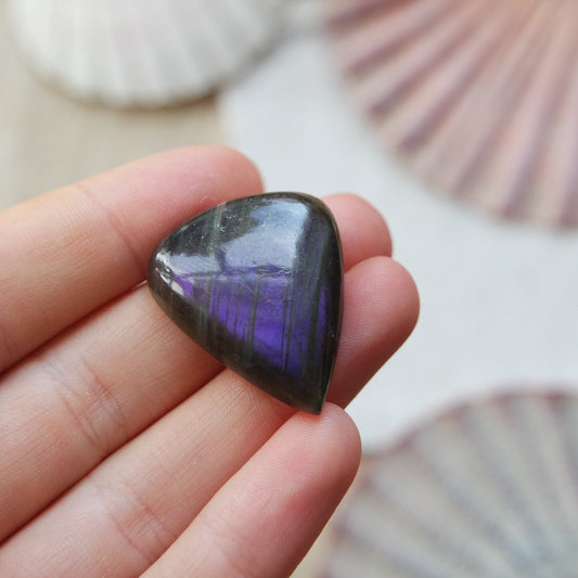 Lila Labradorit Cabochon ~ 21XF