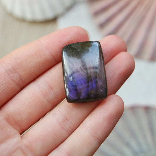 Lila Labradorit Cabochon ~ 21XL
