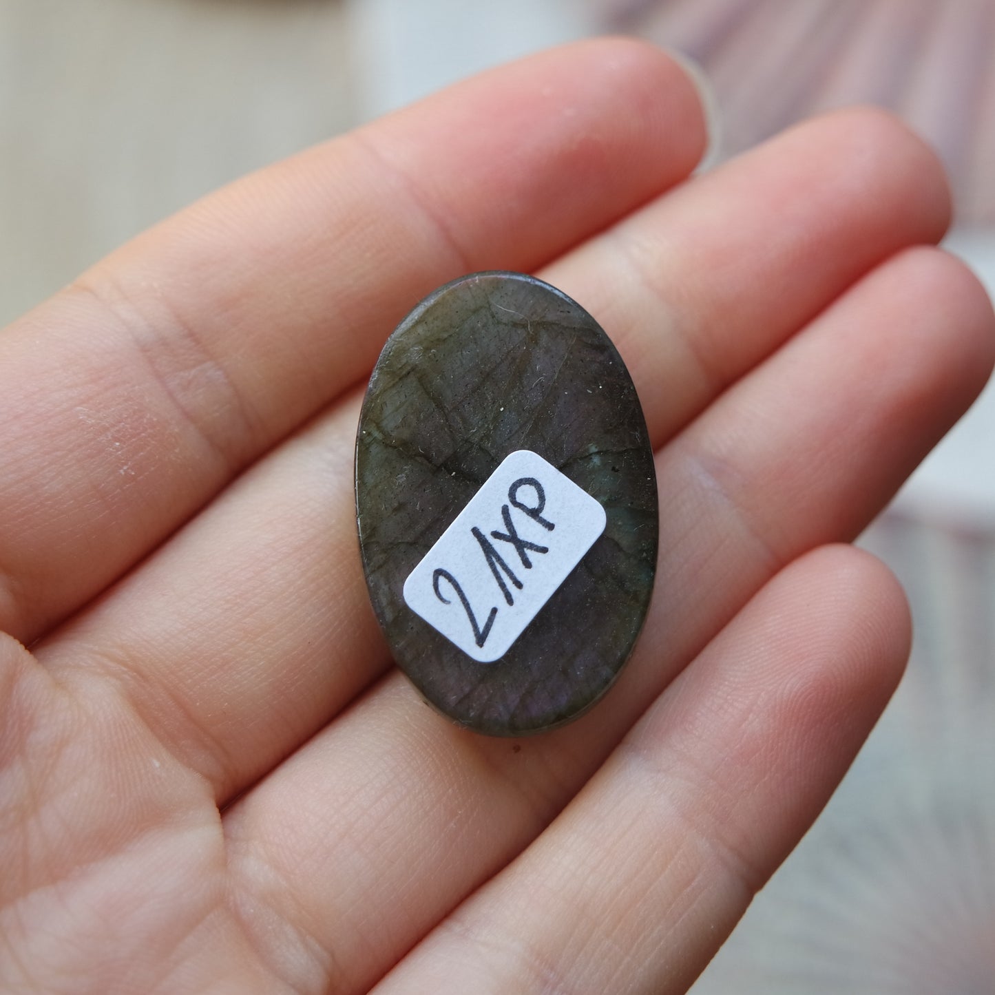 Lila Labradorit Cabochon ~ 21XP