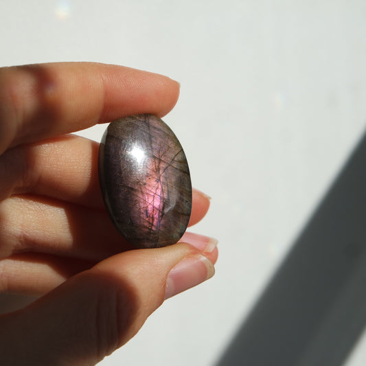 Lila Labradorit Cabochon ~ 21XT