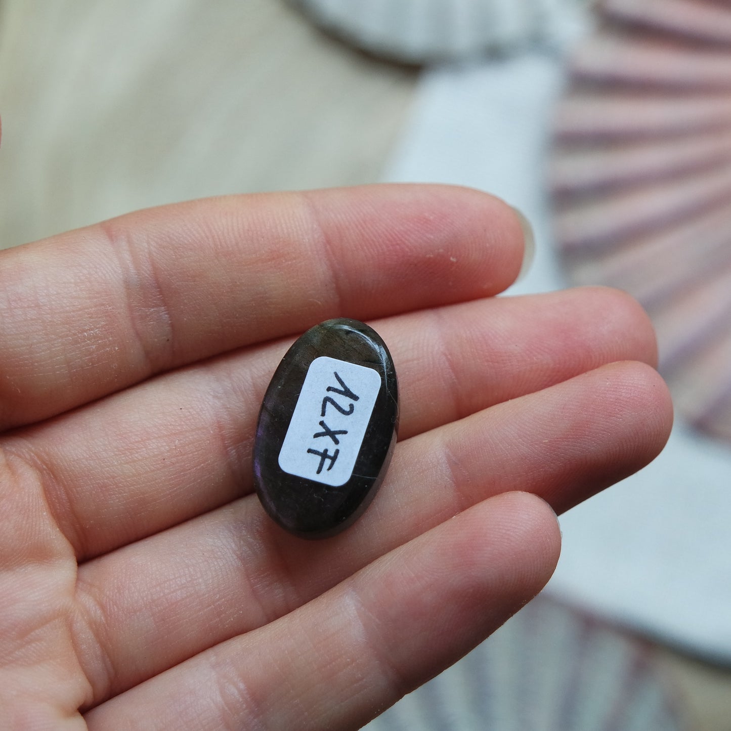 Lila Labradorit Cabochon ~ 12XF