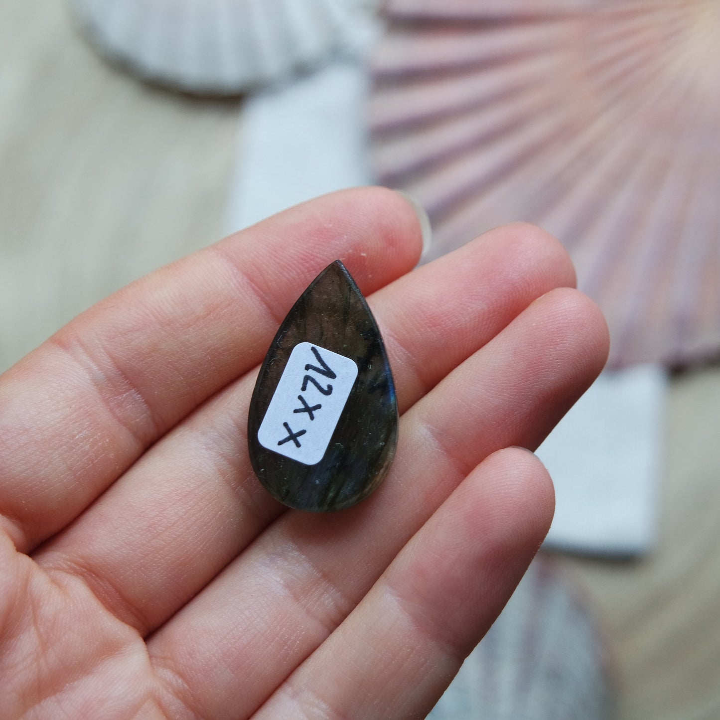 Lila Labradorit Cabochon ~ 12XX
