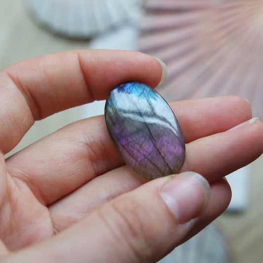 Lila Labradorit Cabochon ~ 12YB