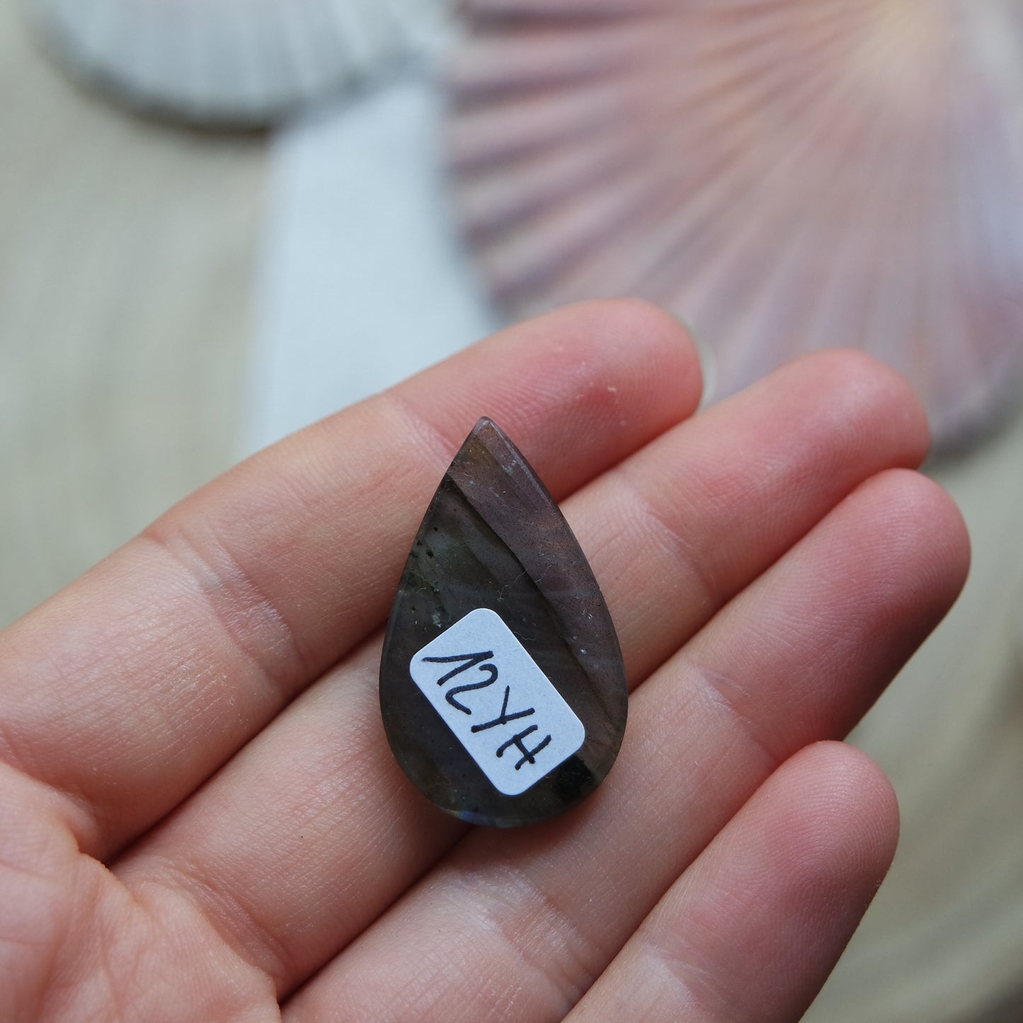 Lila Labradorit Cabochon ~ 12YH