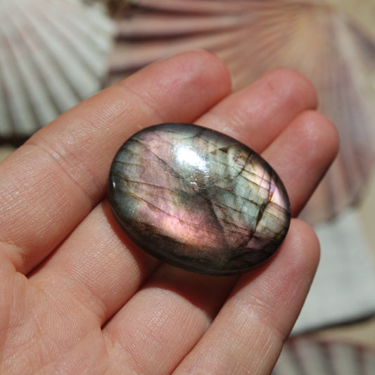 Lila Labradorit Cabochon ~ 28XH