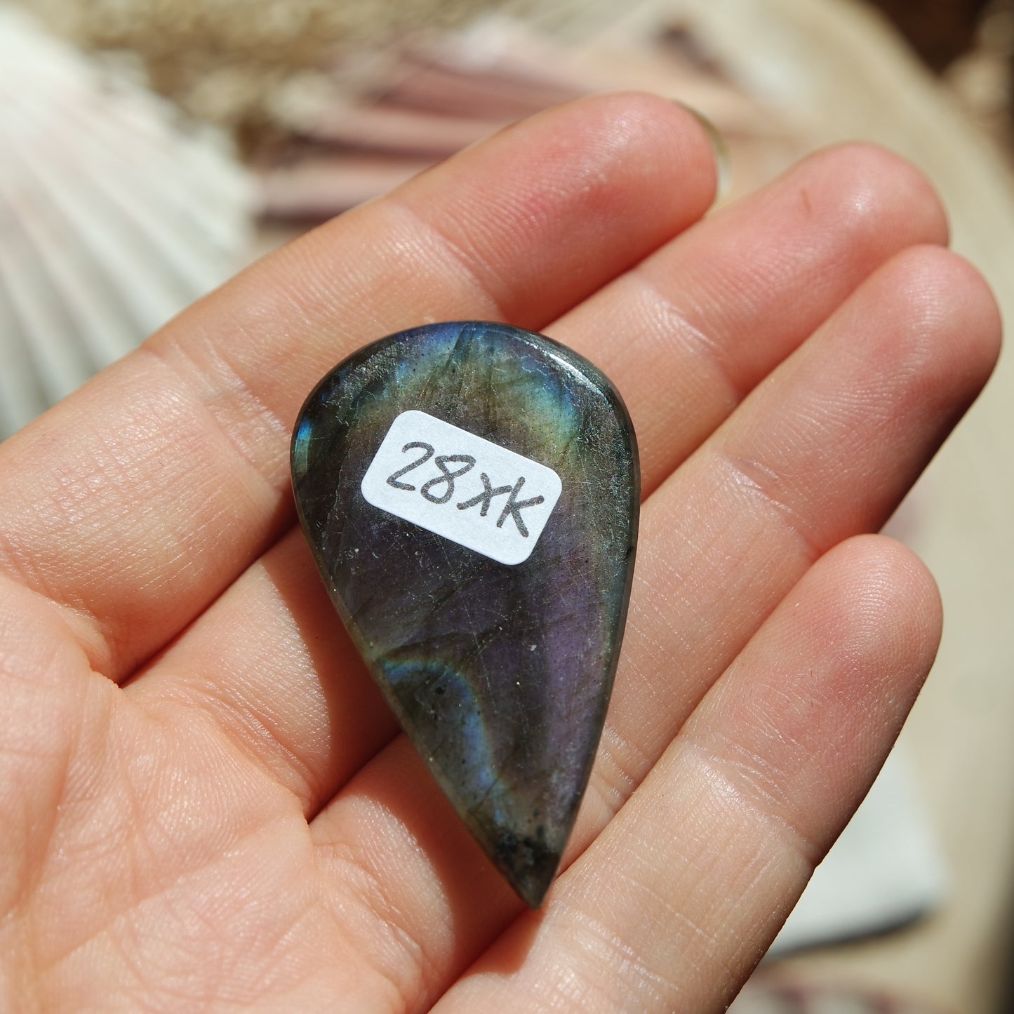 Lila Labradorit Cabochon ~ 28XK