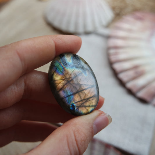 Labradorit Cabochon ~ 29YD