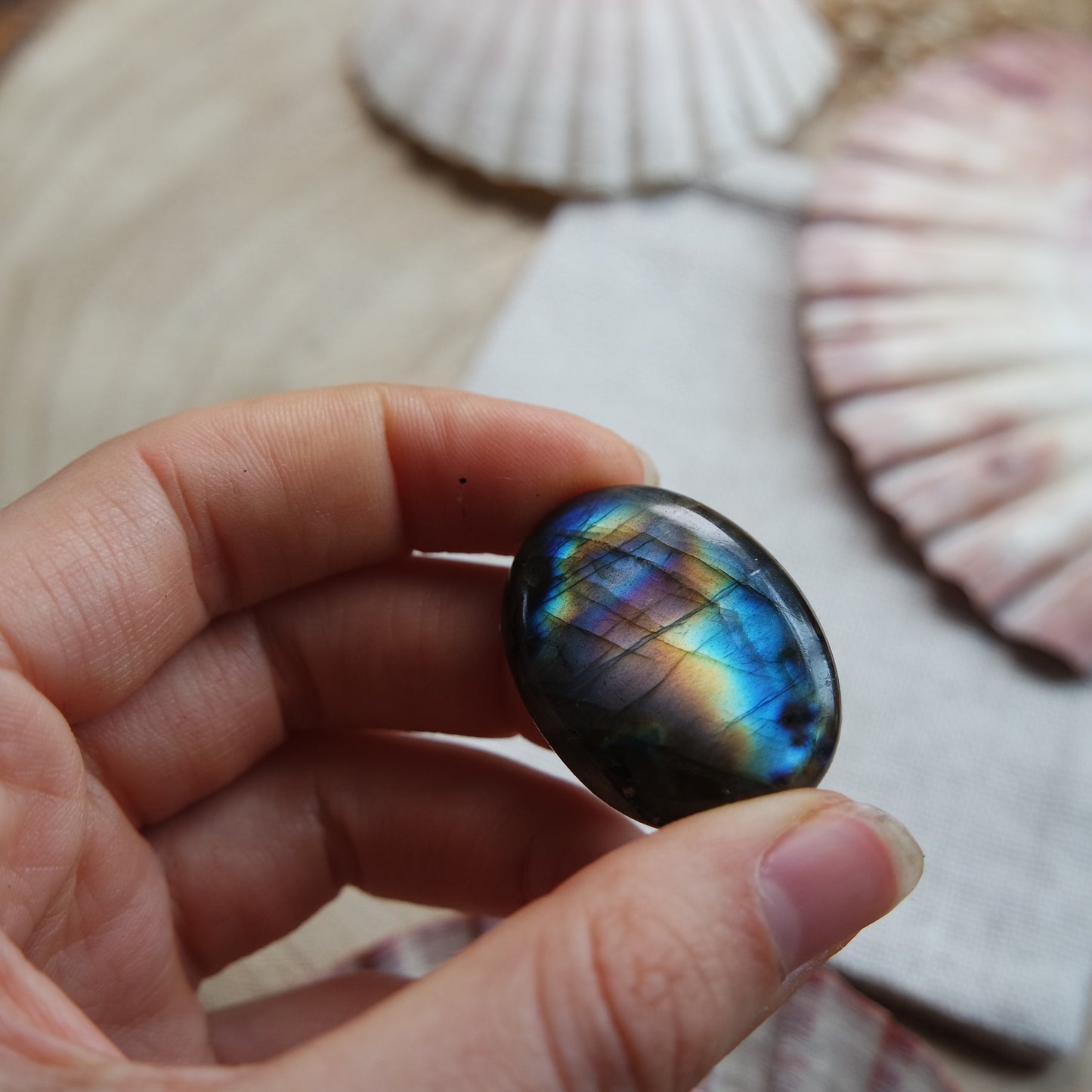 Labradorit Cabochon ~ 29YO