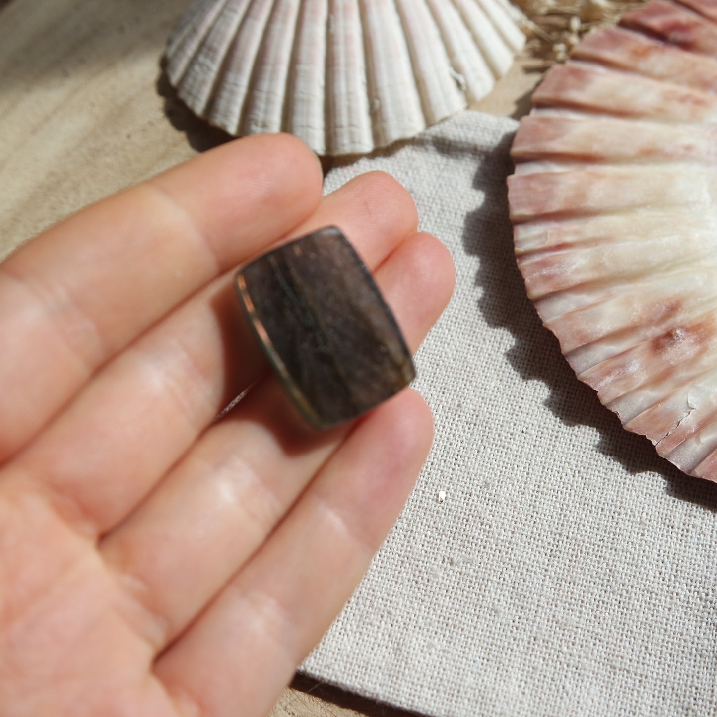 Lila Labradorit Cabochon ~ 14XO