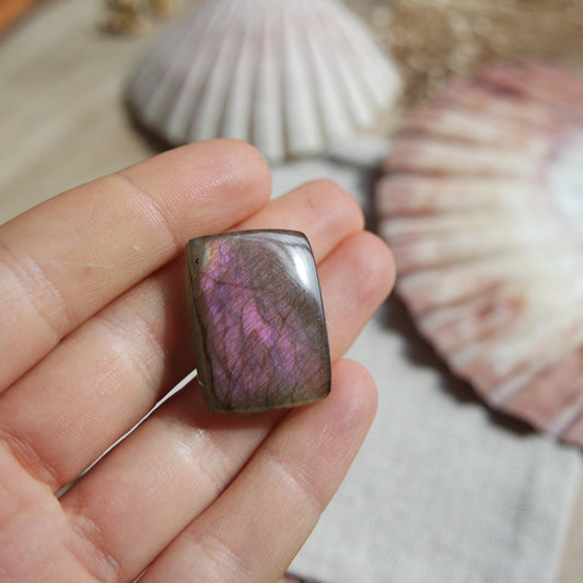 Lila Labradorit Cabochon ~ 18ZH