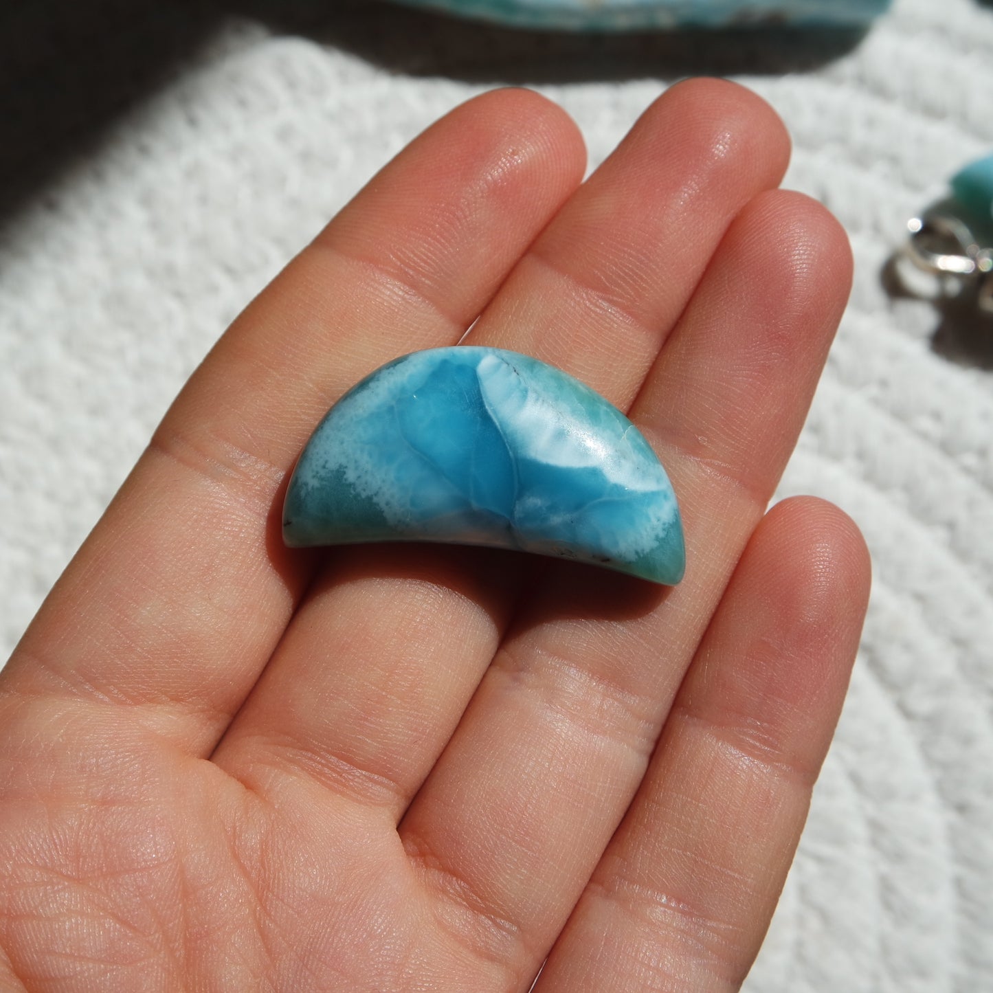 Larimar Mond ~ TR95