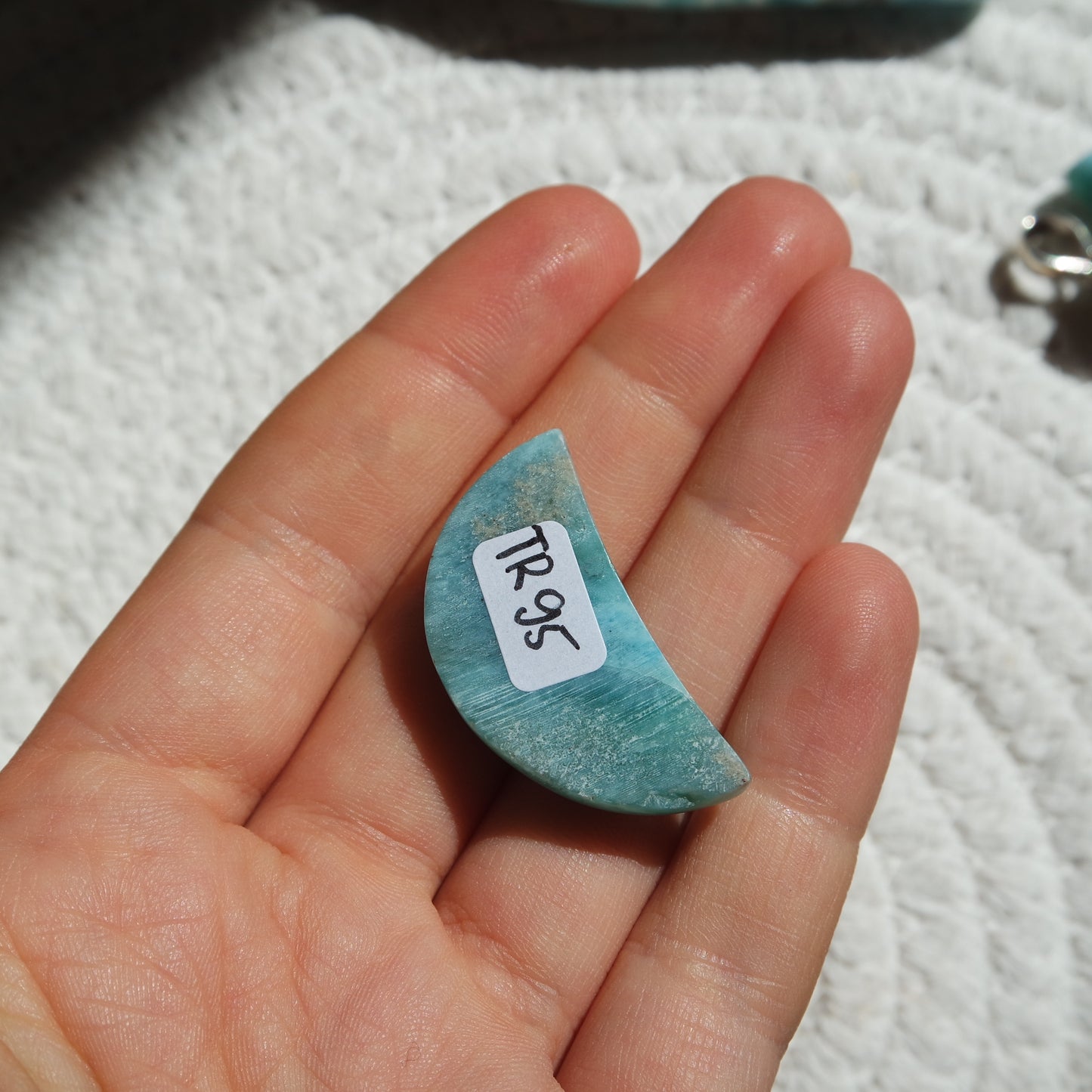 Larimar Mond ~ TR95