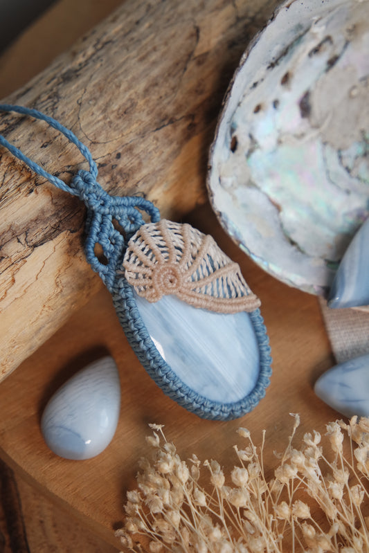 Blauer Opal Makramee Kette ~ Wasser