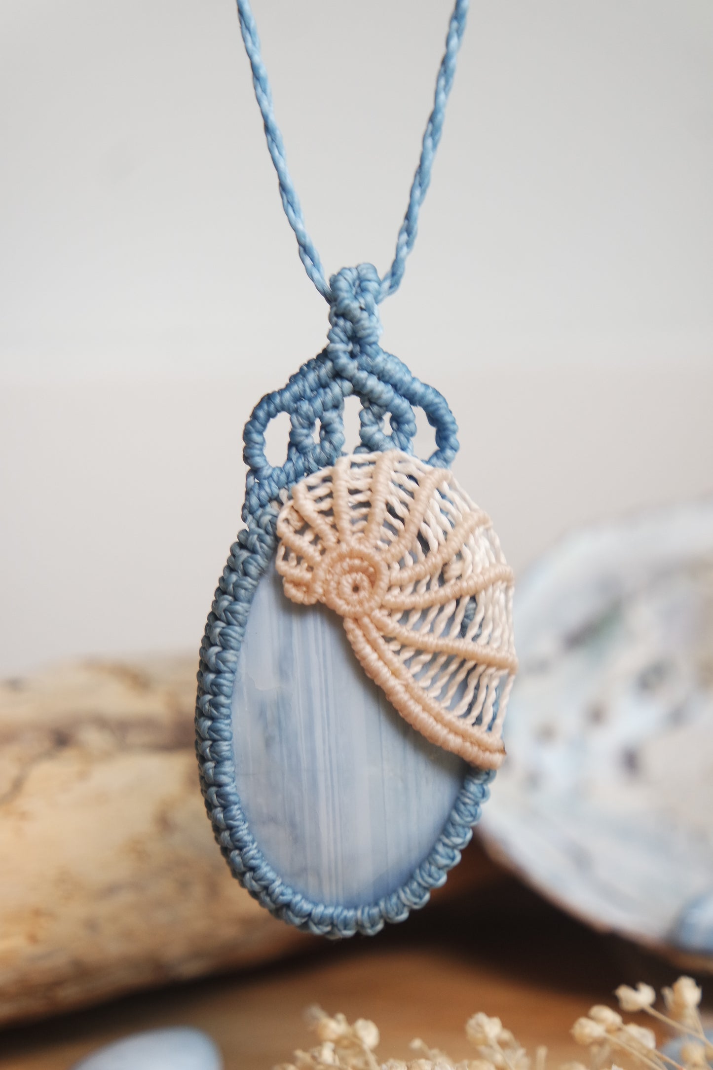 Blauer Opal Makramee Kette ~ Wasser