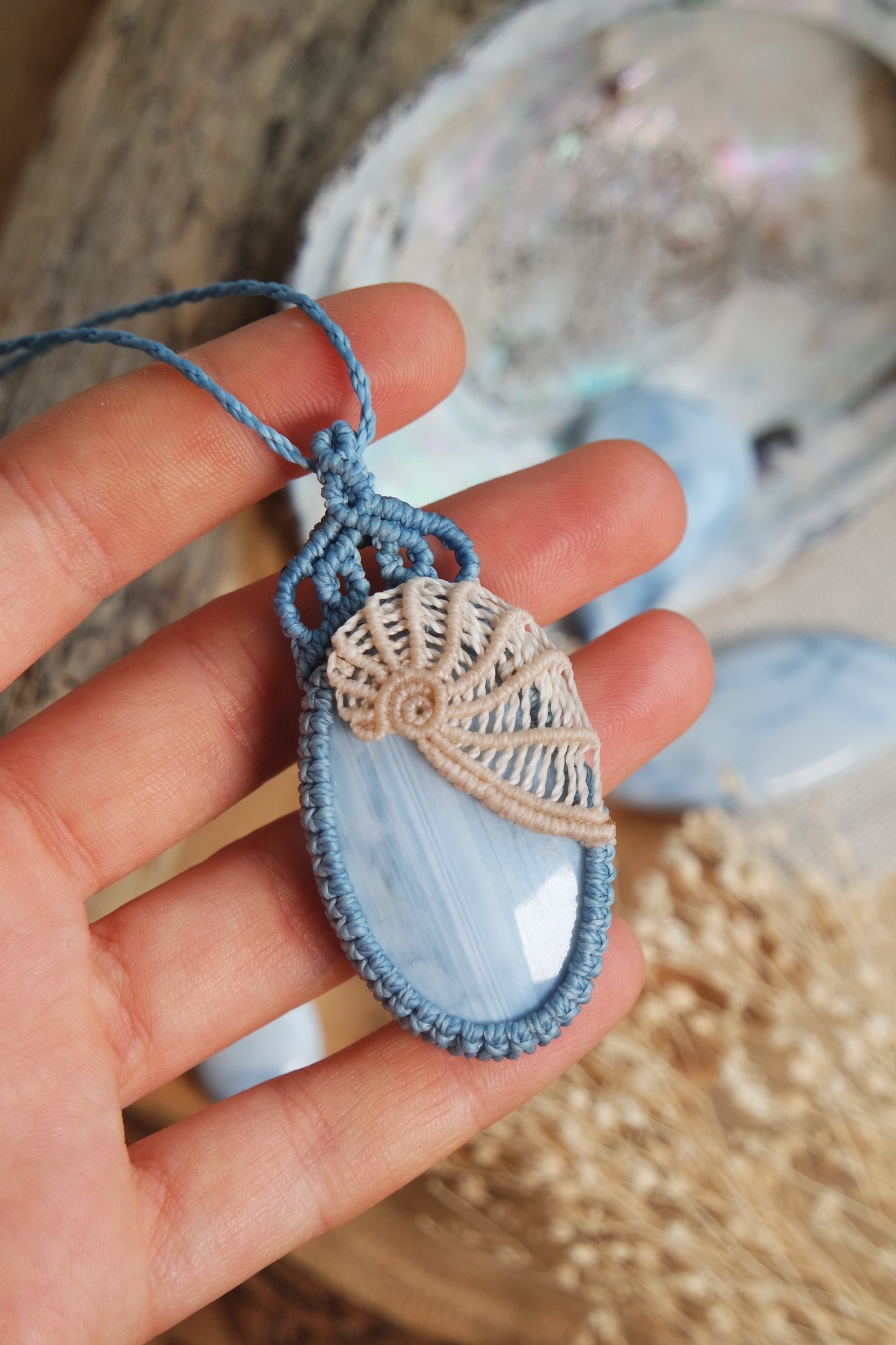 Blauer Opal Makramee Kette ~ Wasser