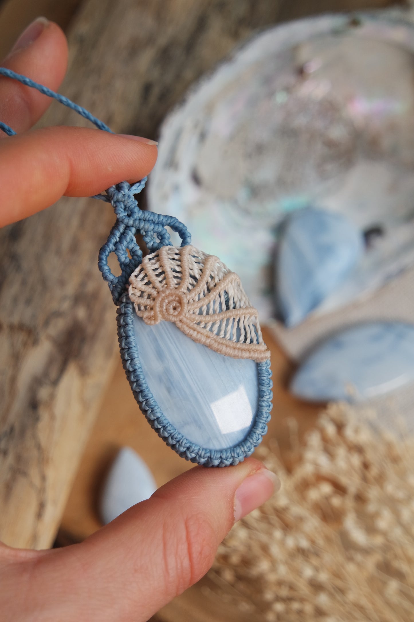 Blauer Opal Makramee Kette ~ Wasser