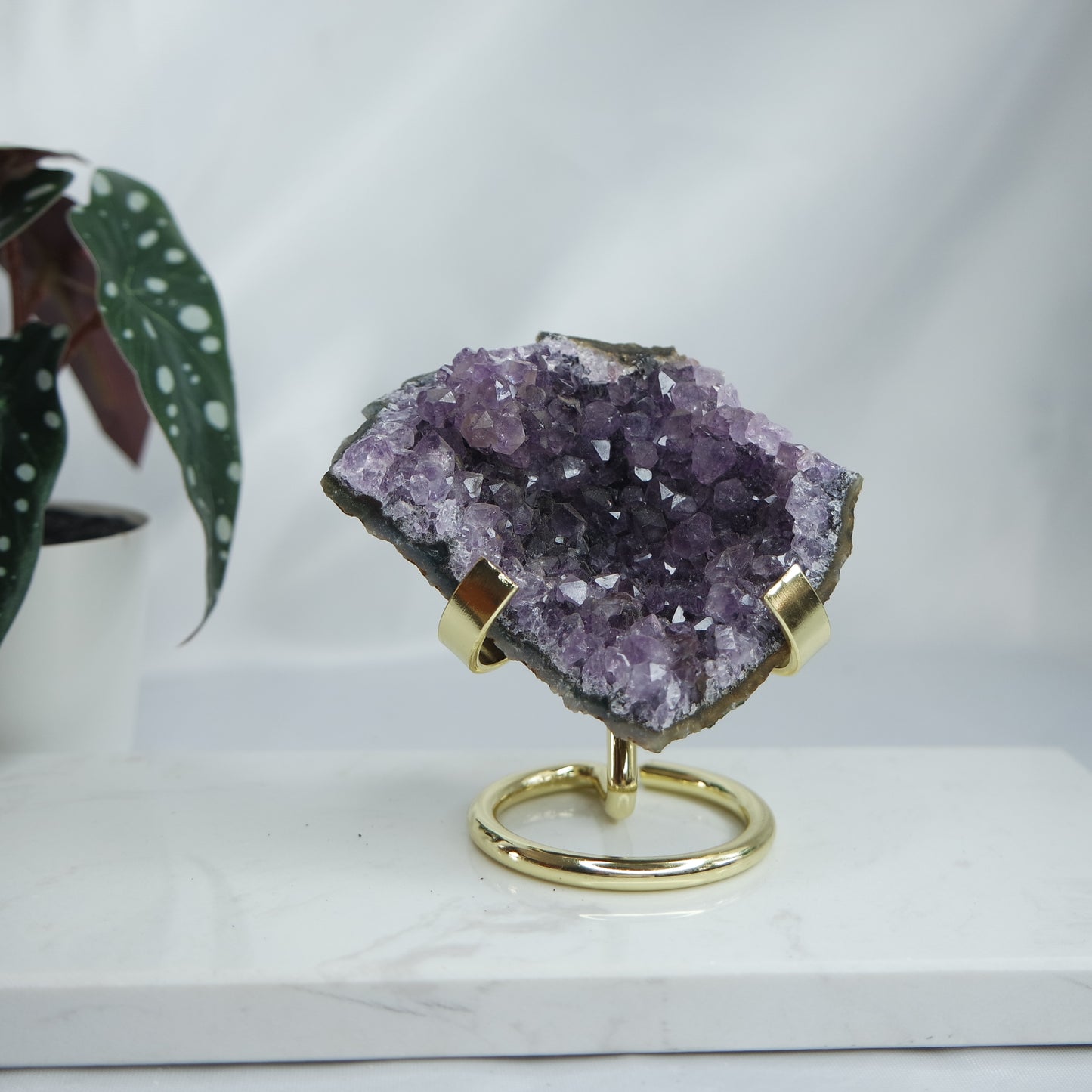 Amethyst Stück mit Ständer ~ 22DB