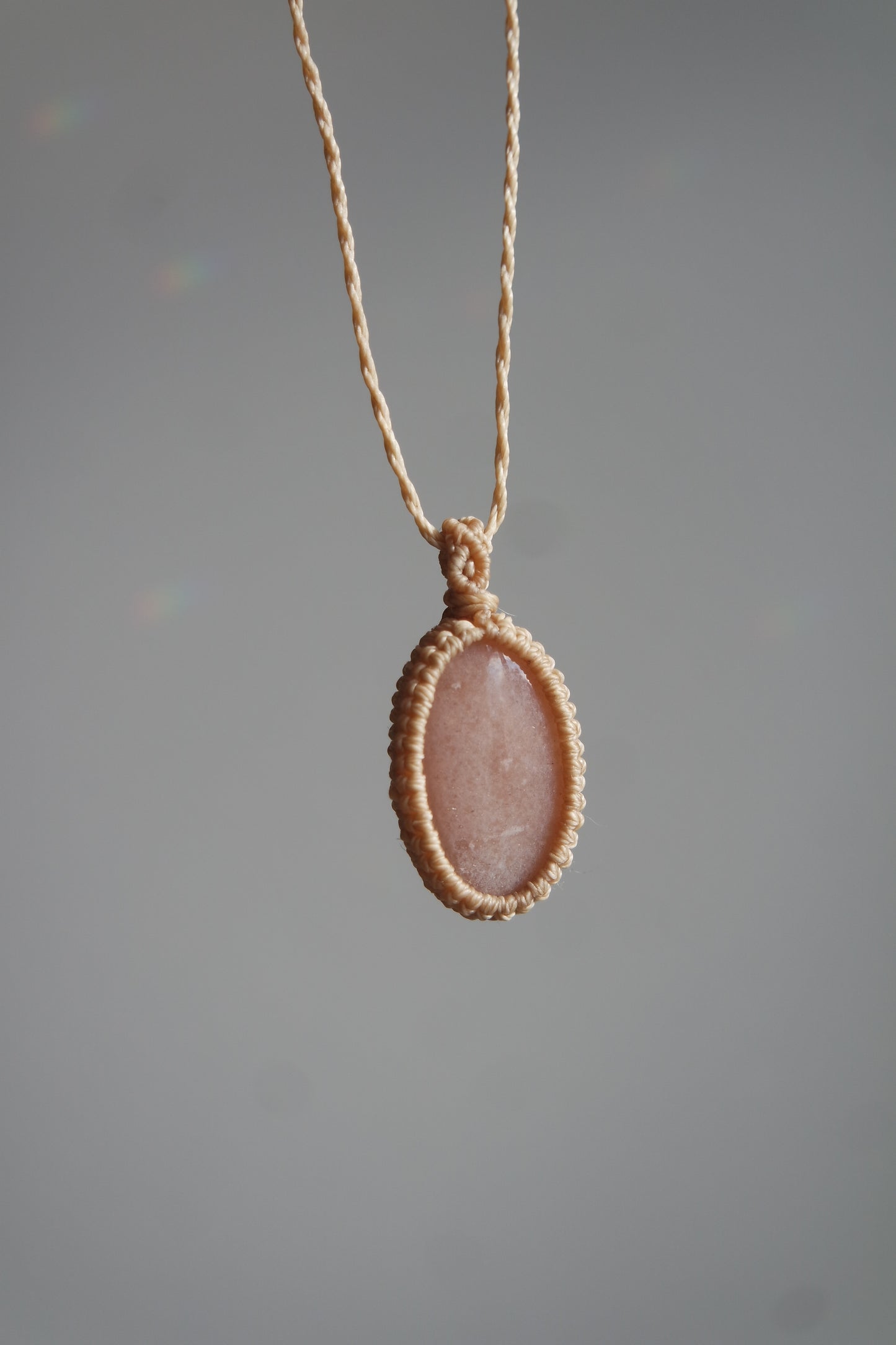 Schmuckstück „Rosentau“ inspiriert von Morgentau