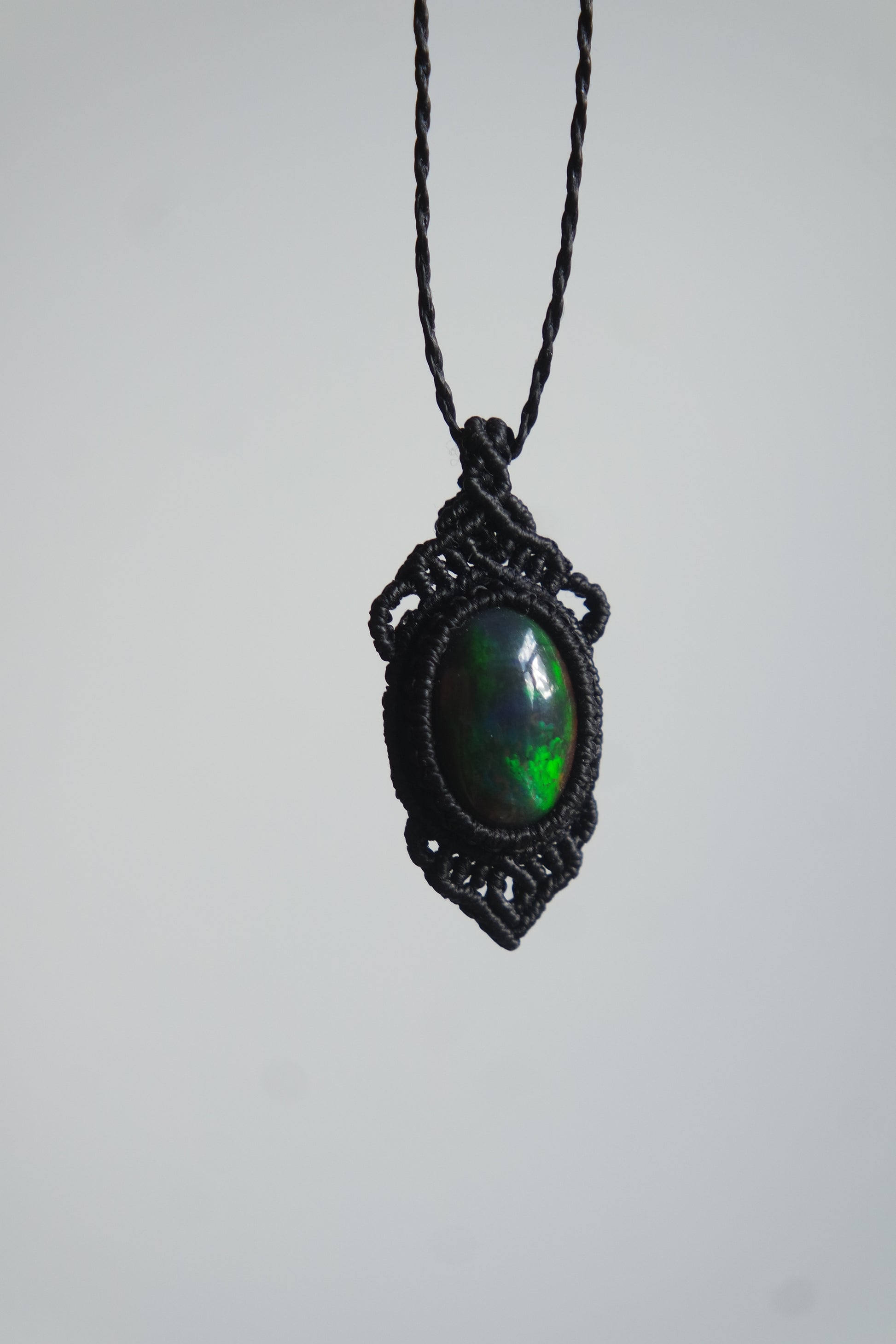 Spirituelle Edelstein Kette mit geräuchertem Opal
