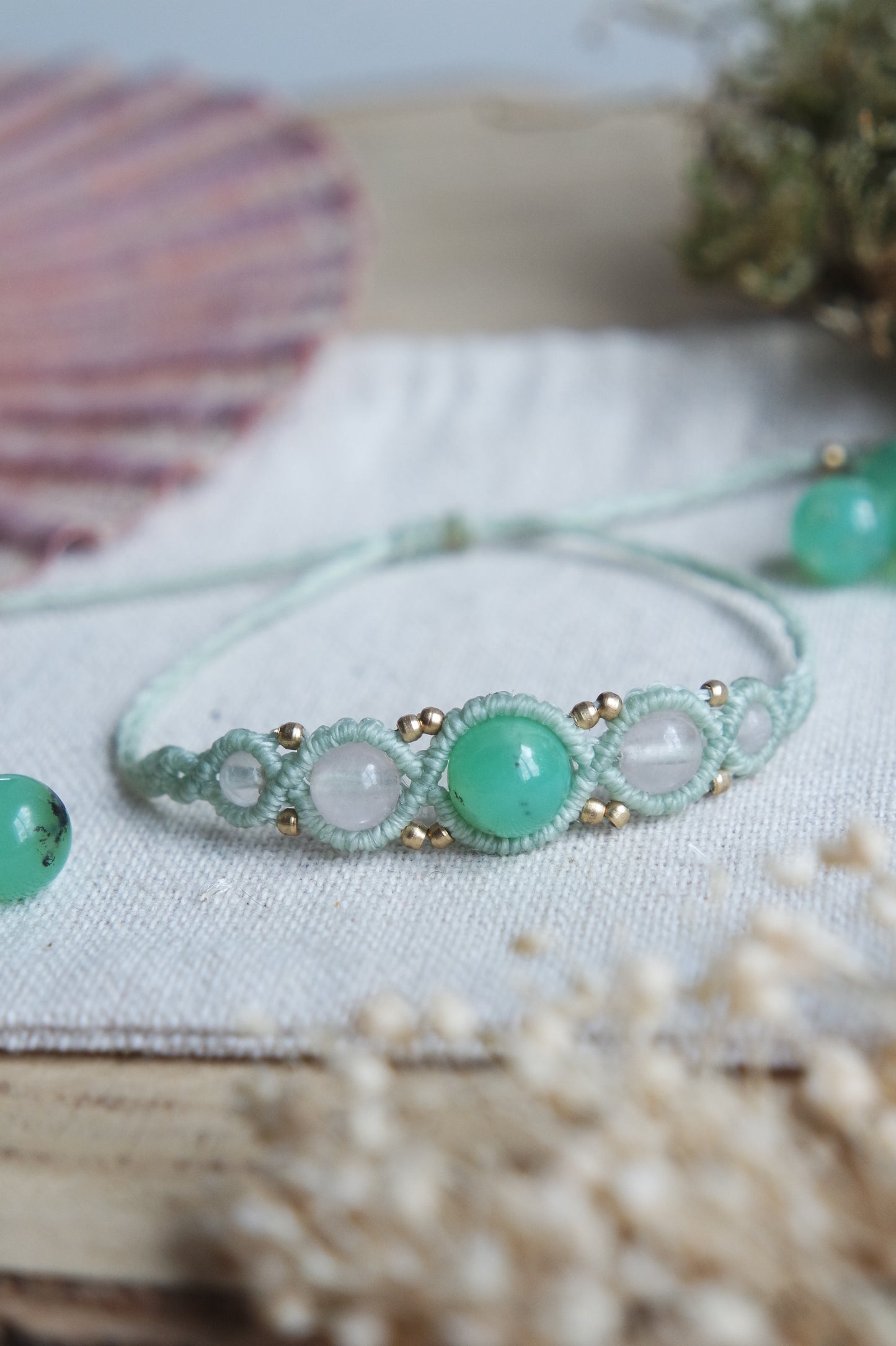 Crysopras & Rosenquarz Makramee Armand ~ LIEBESFLÜSTERN