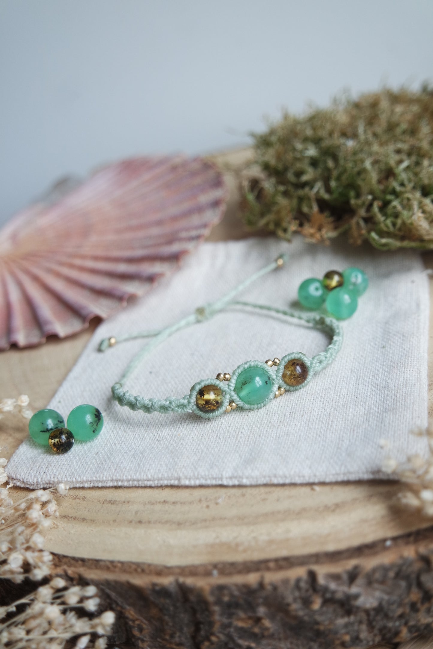 Crysopras & Bernstein Makramee Armand ~ GOLDWALD