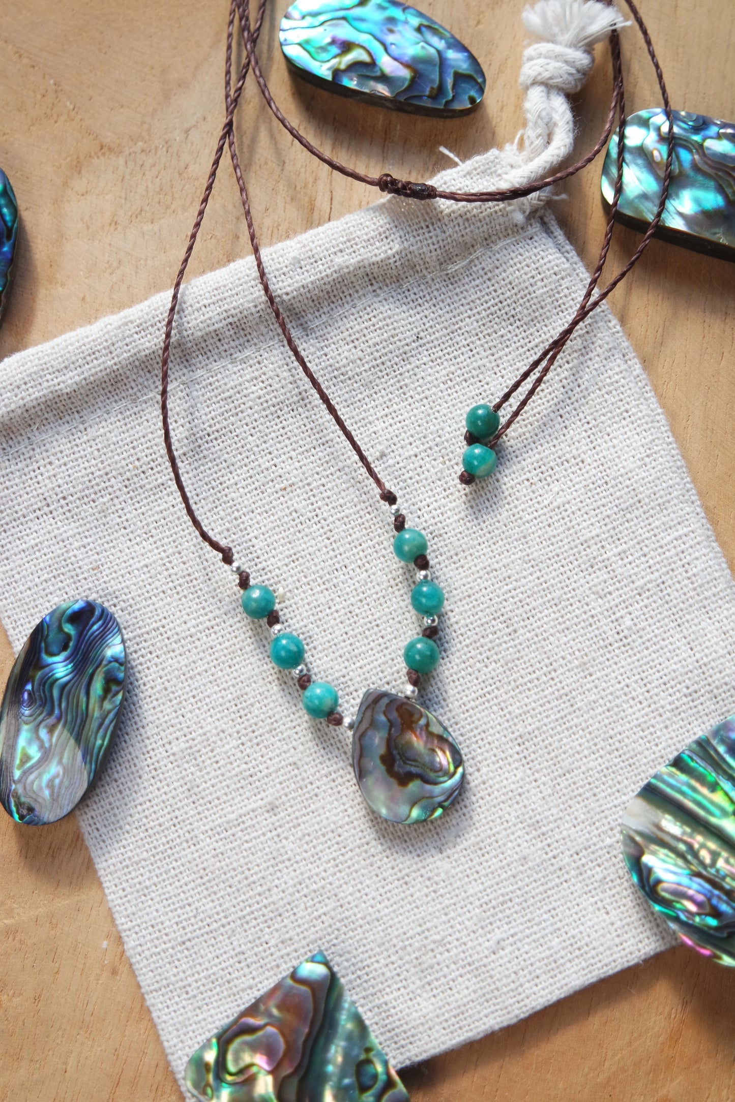 Abalone & Amazonit Makramee Kette