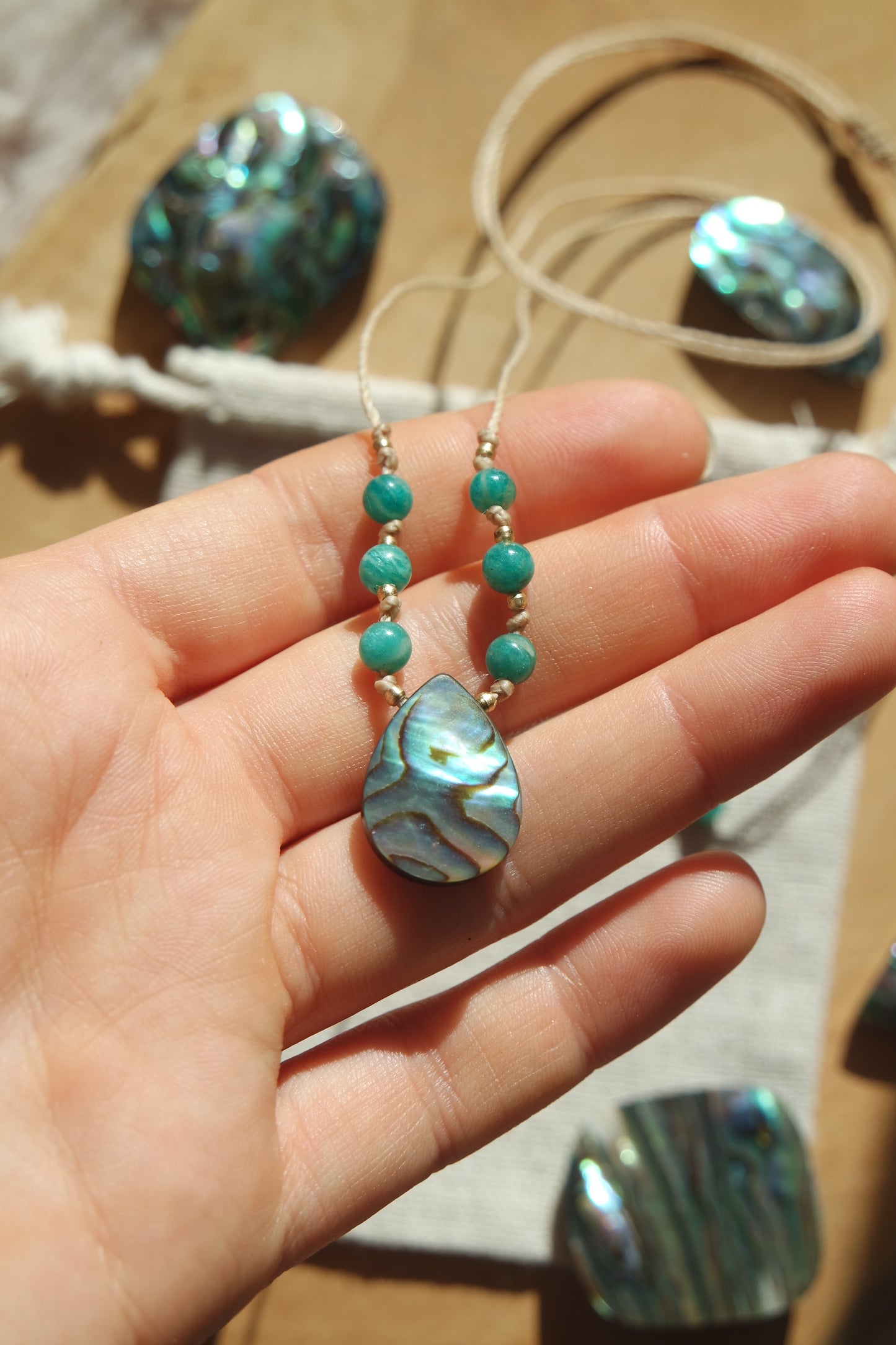 Abalone & Amazonit Makramee Kette