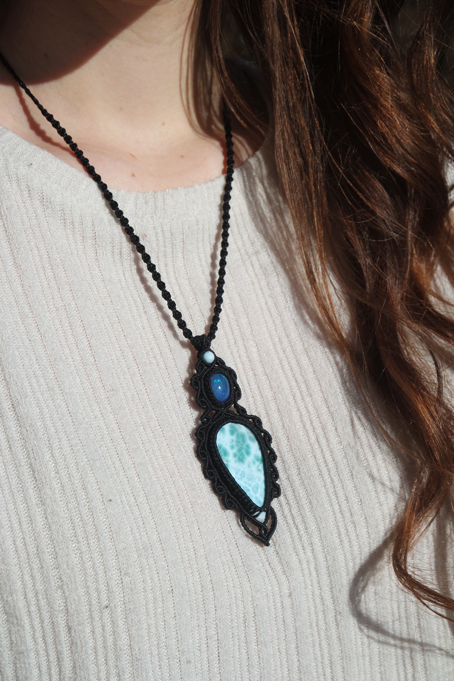 Larimar & Opal Makramee Kette ~MARISORA
